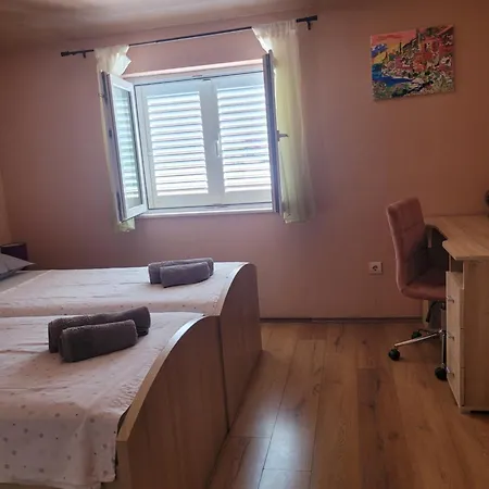 Apartman Vini *